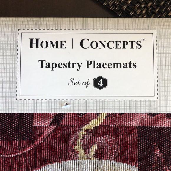 Table dining trapestry placemats set of four. - Picture 4 of 7